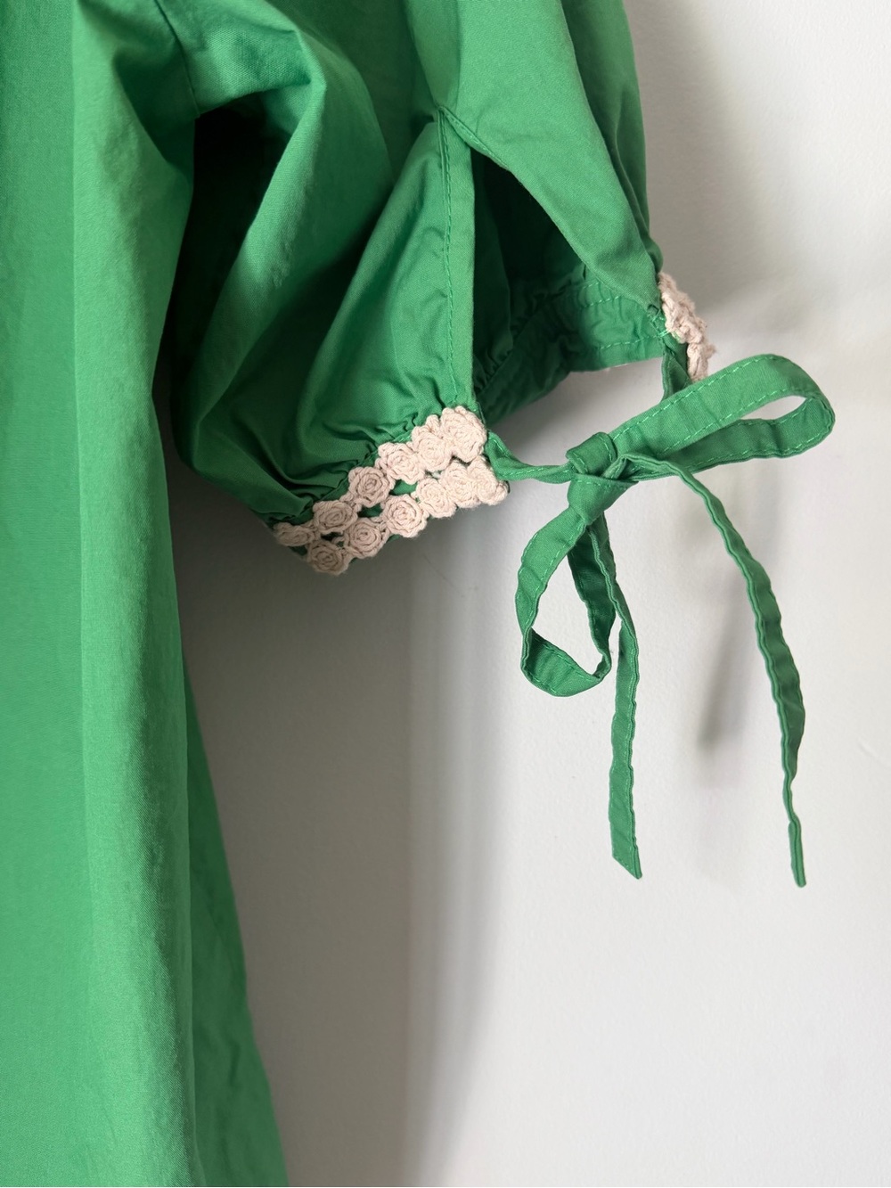 Anthropologie Short Sleeve Deco Trim Popover Green Cotton Puff Sleeve Blouse L - Picture 4 of 7